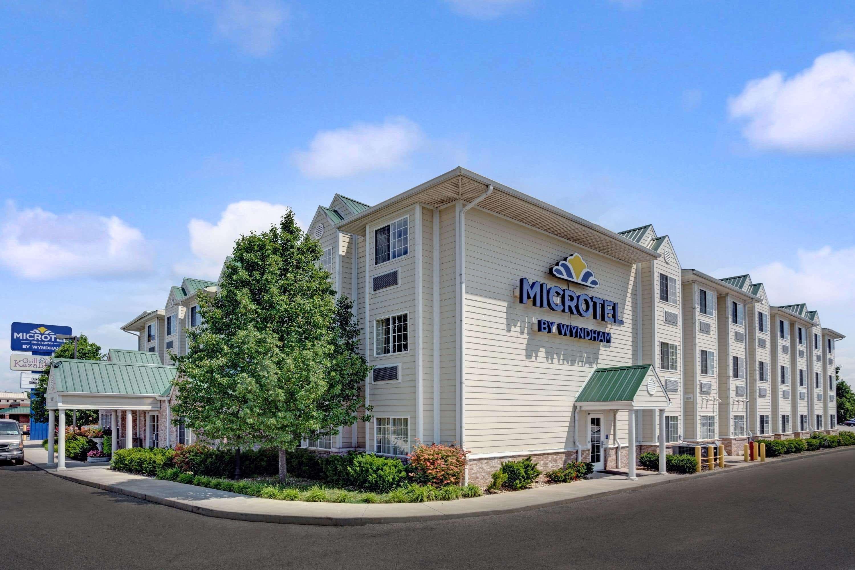 Microtel Inn & Suites By Wyndham Indianapolis Airport Exterior photo