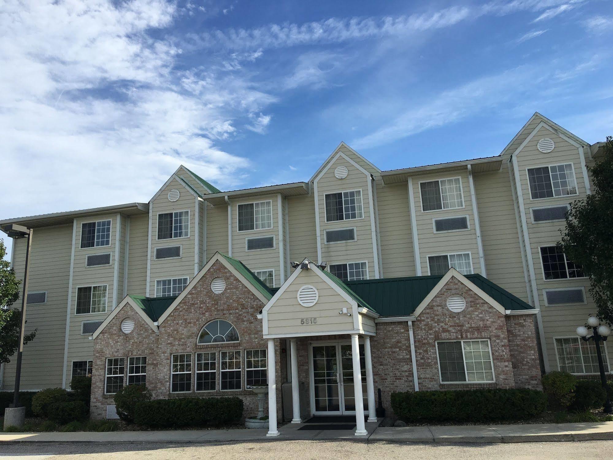 Microtel Inn & Suites By Wyndham Indianapolis Airport Exterior photo